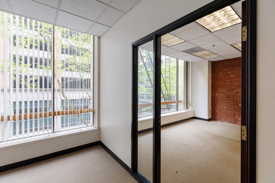More Photos Of 514-518 SW Sixth Ave, Portland Office For Lease