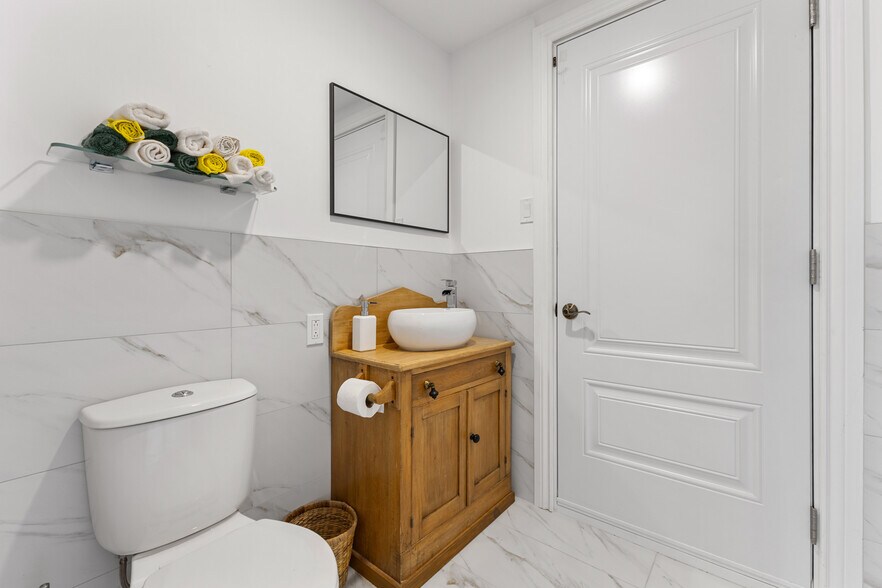 More Photos Of 57 Rue Allan, Brownsburg-chatham Apartments For Sale