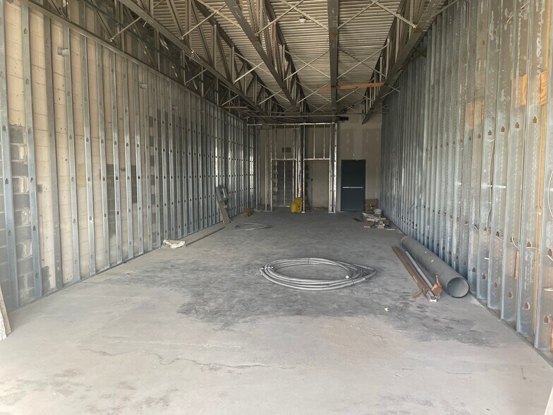 More Photos Of 950 Manifold Rd, Washington General Retail For Sale