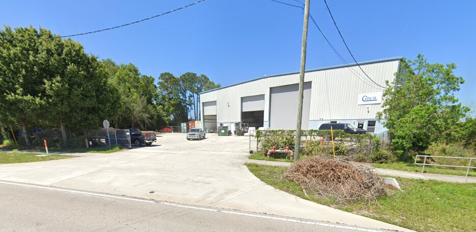 More Photos Of 4431 SE Commerce Ave, Stuart Industrial For Sale