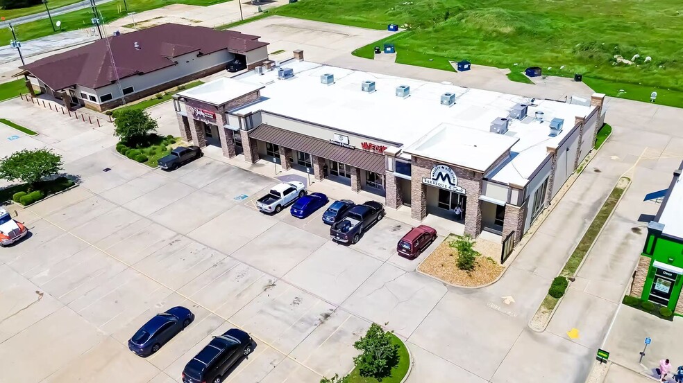 More Photos Of 3303 E Main St, Madisonville Unknown For Lease
