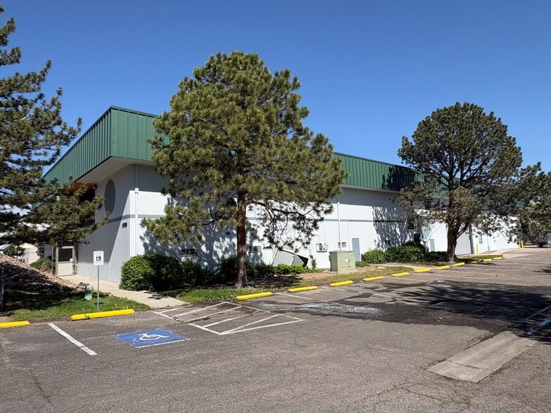 More Photos Of 4780 Oakland St, Denver Warehouse For Sale