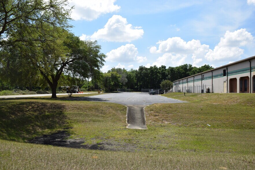 More Photos Of 5500 SW 6th Pl, Ocala Manufacturing For Sale