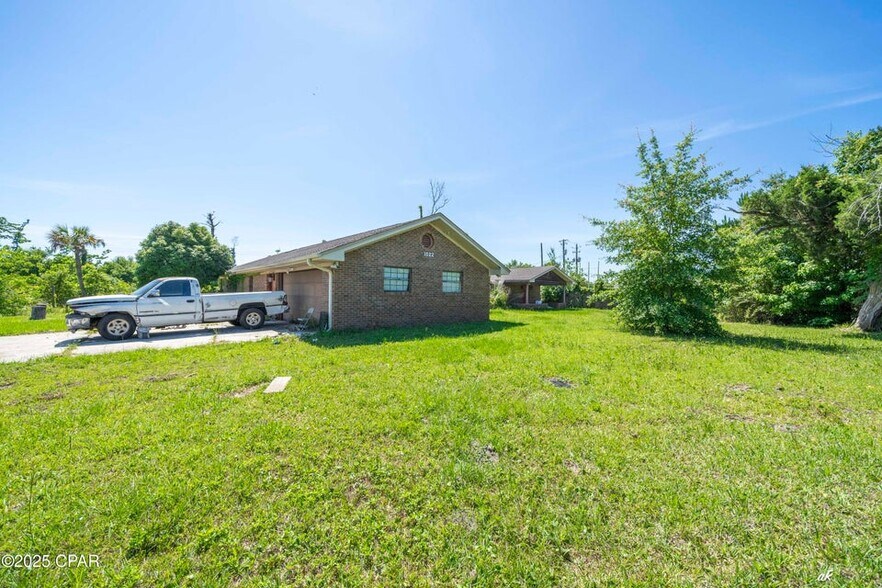 More Photos Of 2515 E 15th St, Panama City Freestanding For Sale