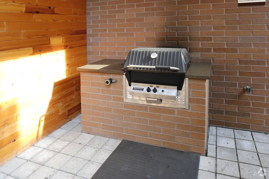 More Photos Of 2240-2250 NW Lovejoy St, Portland Apartments For Lease