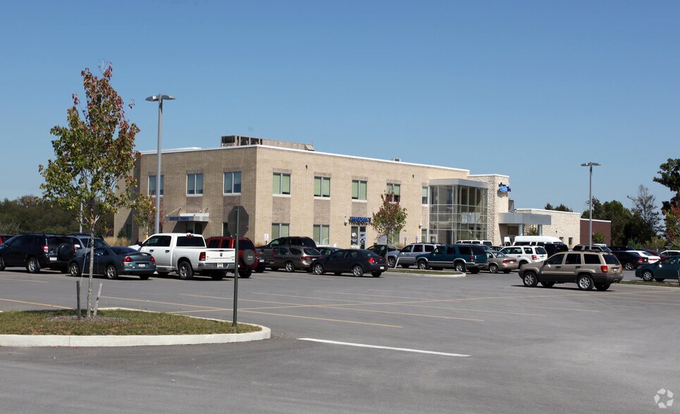 More Photos Of 51 Southland Dr, Fairmont Medical For Lease