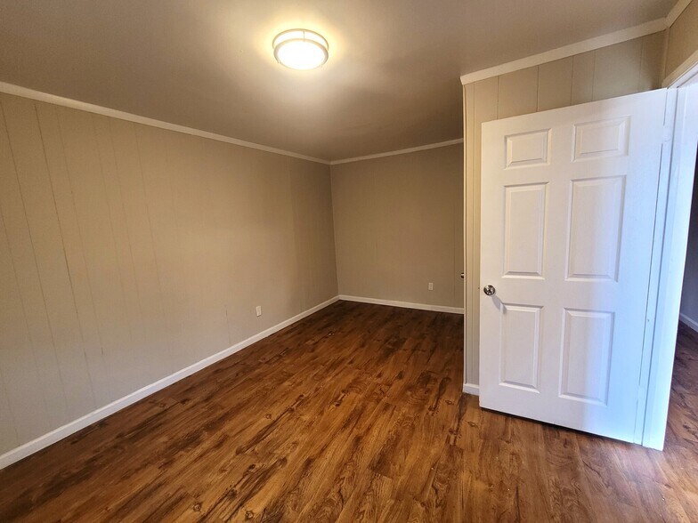 More Photos Of 2553 Lower Wetumpka Rd, Montgomery Apartments For Sale