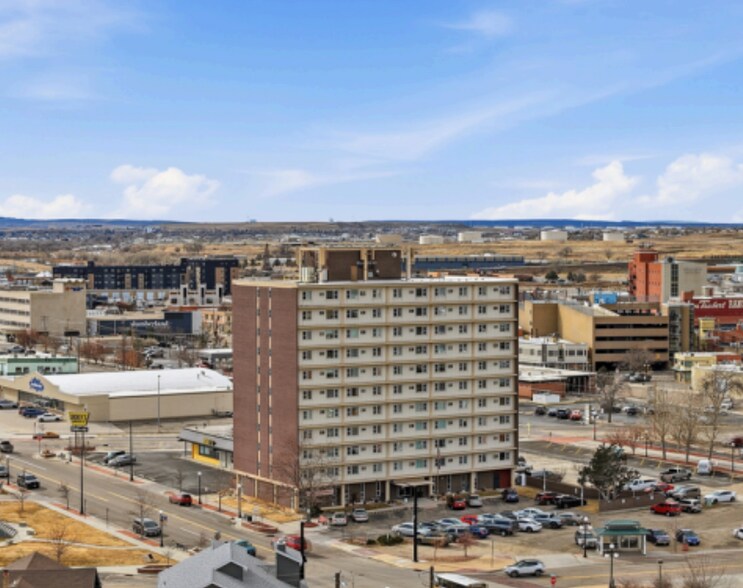 More Photos Of 300 E Collins Dr, Casper Apartments For Sale