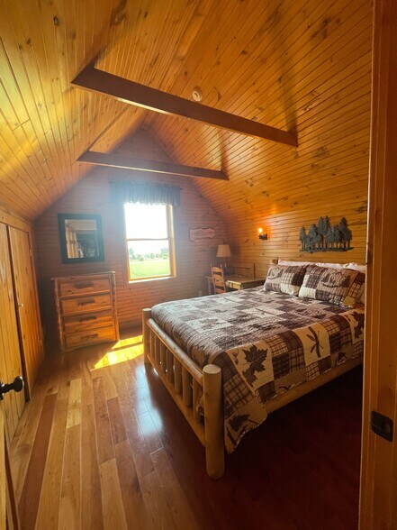 More Photos Of , Geneva Unknown For Sale