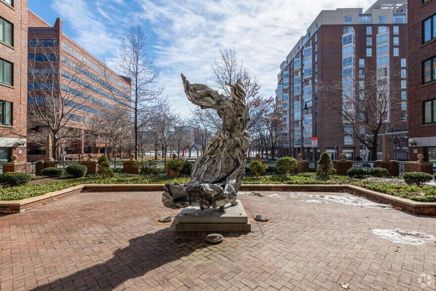 More Photos Of 10 Rogers St, Cambridge Apartments For Lease