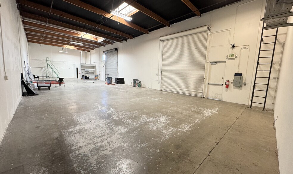 More Photos Of 1132 Olympic Dr, Corona Manufacturing For Sale