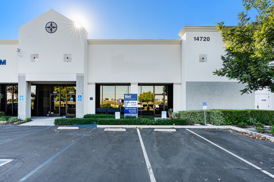 More Photos Of 14702-14738 Central Ave, Chino Warehouse For Lease