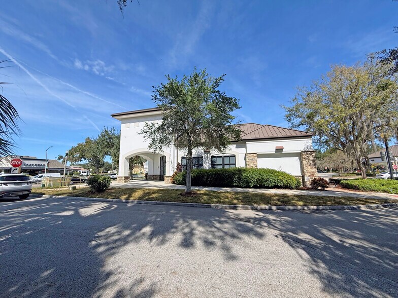 More Photos Of 450 S Orlando Ave, Maitland Bank For Lease