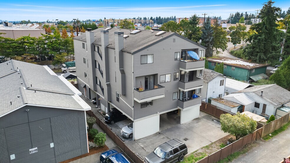 More Photos Of 1214 N 137th St, Seattle Multifamily For Sale