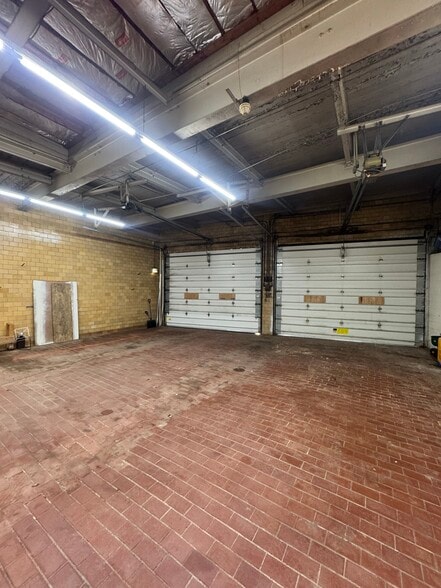 More Photos Of 82 Abbott Rd, Buffalo Refrigeration Cold Storage For Sale