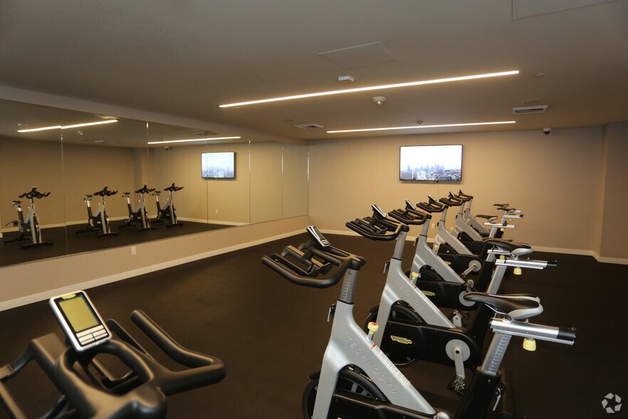 More Photos Of 801 S Hope St, Los Angeles Apartments For Lease