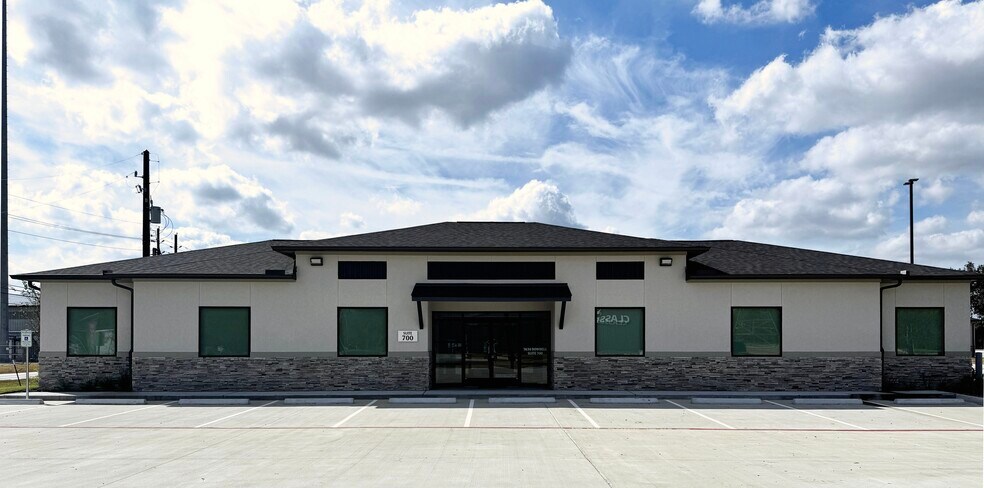 More Photos Of 7630 Dowdell Rd, Spring Unknown For Lease