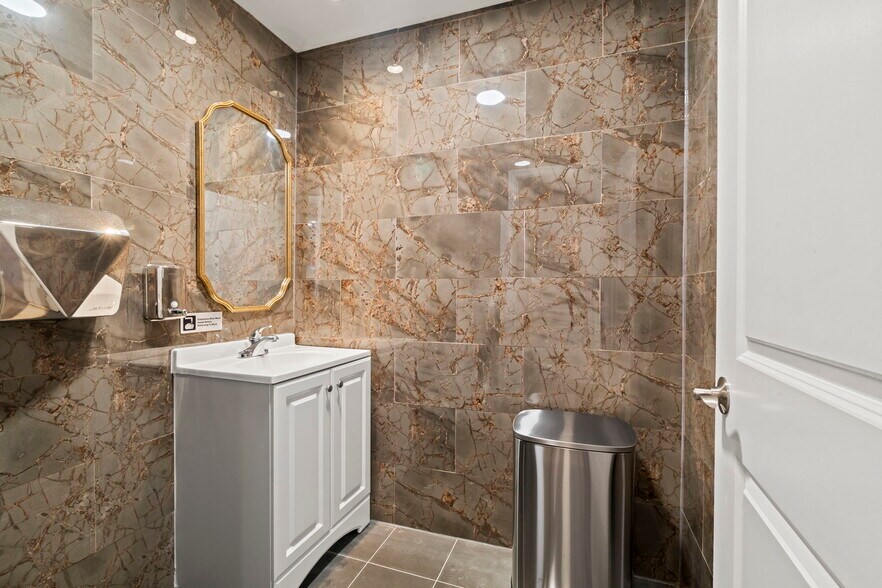 More Photos Of 1627 E Passyunk Ave, Philadelphia Storefront Retail Residential For Sale