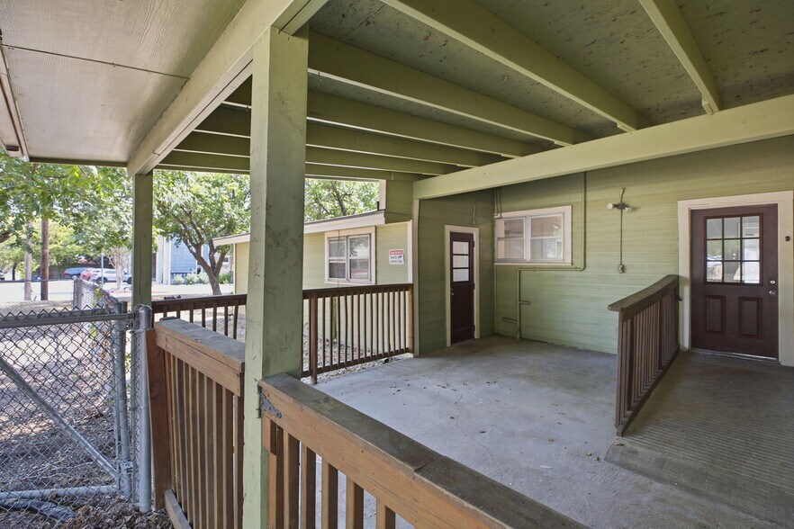More Photos Of 208 E Hwy 79 St, Hutto Daycare Center For Lease
