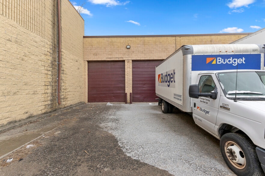 More Photos Of 24134 W Warren St, Dearborn Heights Freestanding For Sale