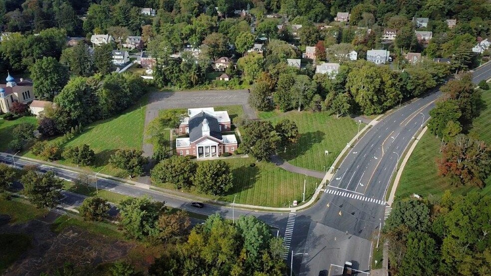 More Photos Of 235 Scarborough St, Hartford Land For Sale