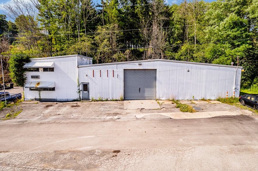 More Photos Of 25 Opal Dr, Fairmont Warehouse For Sale