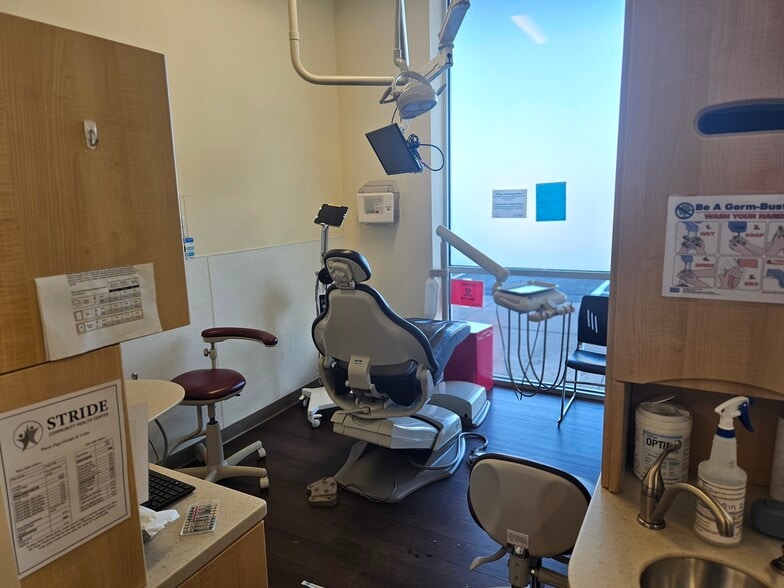 More Photos Of 10690 Del Mar Pky, Aurora Unknown For Lease