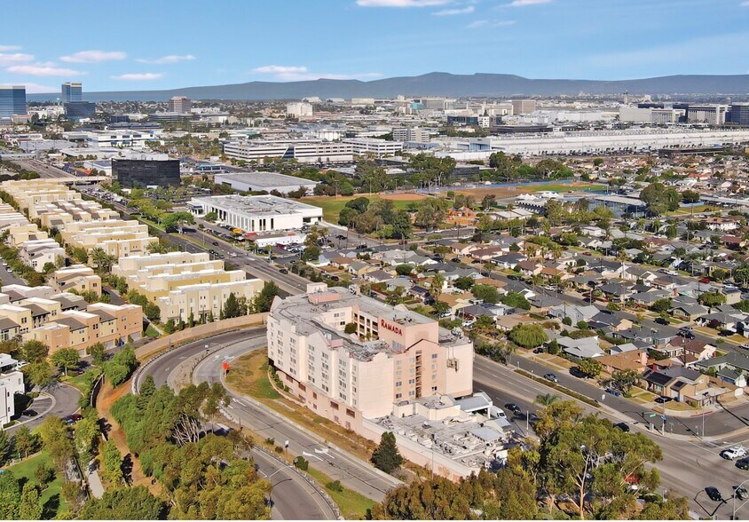 More Photos Of 5250 W El Segundo Blvd, Hawthorne Hotel For Lease