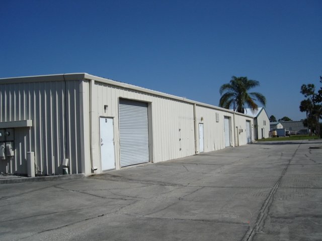 More Photos Of 360 Stan Dr, Melbourne Warehouse For Lease