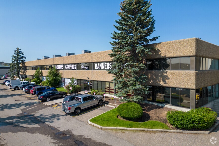 More Photos Of 4221 23B St NE, Calgary Industrial For Sale