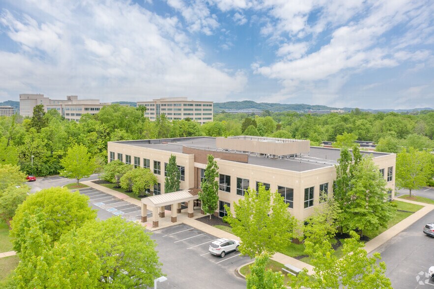 More Photos Of 740 Cool Springs Blvd, Franklin Medical For Lease