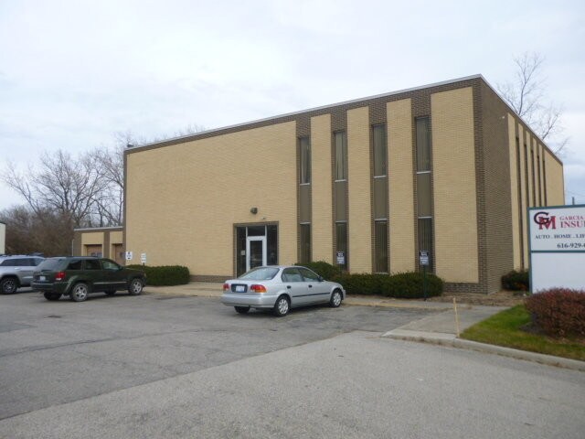 More Photos Of 4398 Roger B Chaffee Mem Dr SE, Grand Rapids Office For Sale