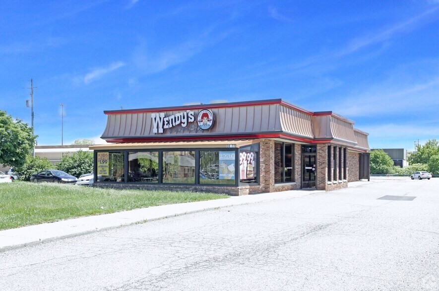 More Photos Of 38177 W 10 Mile Rd, Farmington Hills Fast Food For Sale
