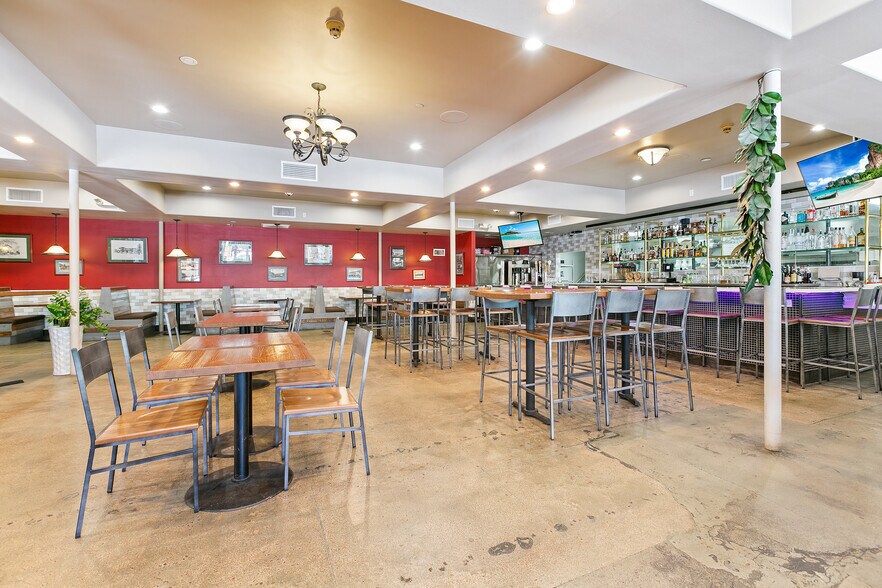 More Photos Of 534 S Myrtle Ave, Monrovia Restaurant For Lease