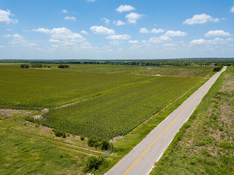 More Photos Of 0 Becker Lane, Del Valle Land For Sale