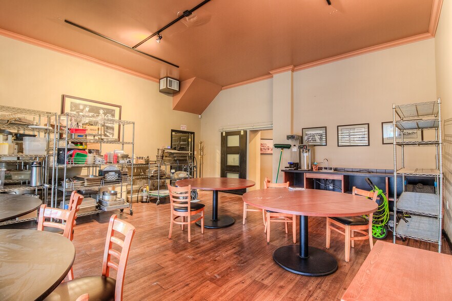 More Photos Of 5 N Front St, Yakima Restaurant For Lease