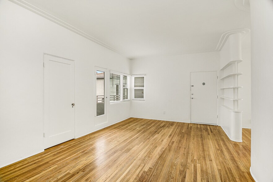 More Photos Of 349-363 D Ave, Coronado Apartments For Sale