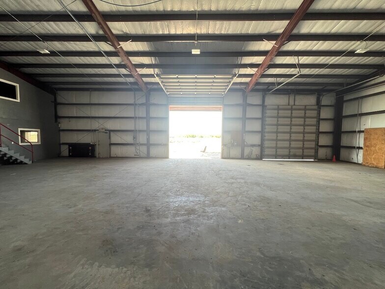 More Photos Of 4136 Interstate Highway 37, Odem Truck Terminal For Lease