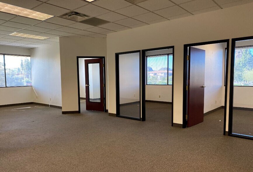 More Photos Of 1414 W Broadway Rd, Tempe Office For Sale