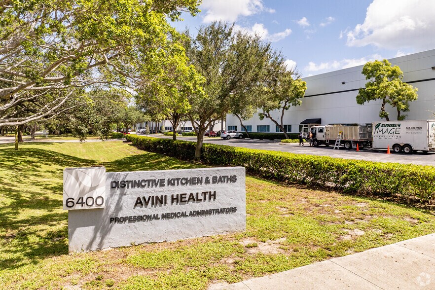 More Photos Of 6400 Park Of Commerce Blvd, Boca Raton Light Distribution For Lease