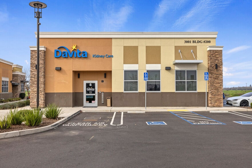 More Photos Of 3001 Health Care Way Building 200, Modesto Medical For Sale