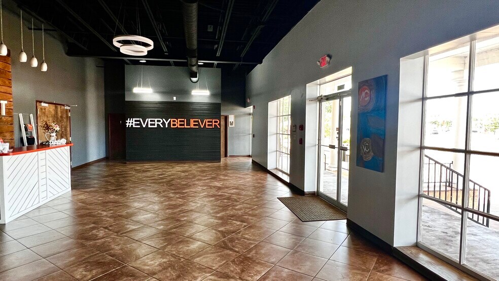 More Photos Of 8625 Us Highway 51 N, Southaven Office For Lease