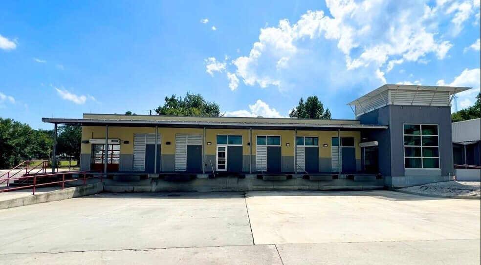 More Photos Of 2501 E President St, Savannah Food Processing For Lease