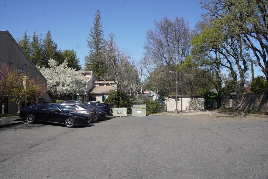 More Photos Of 5060 Sunrise Blvd, Fair Oaks Loft Creative Space For Sale