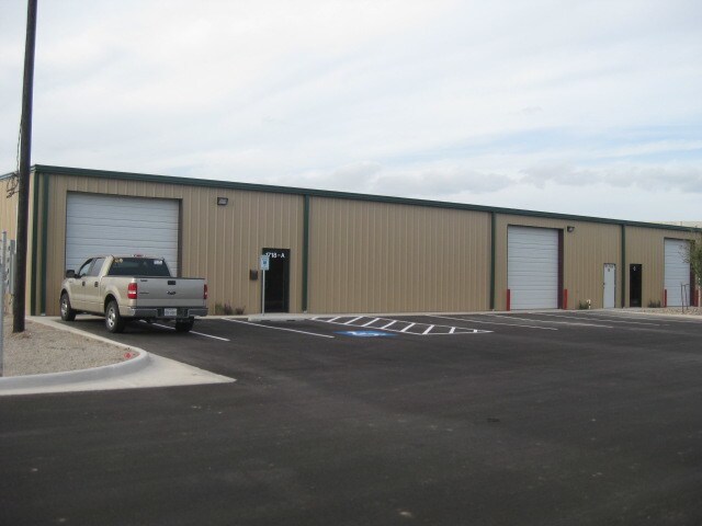 More Photos Of 1718 N Closner Blvd, Edinburg Warehouse For Lease