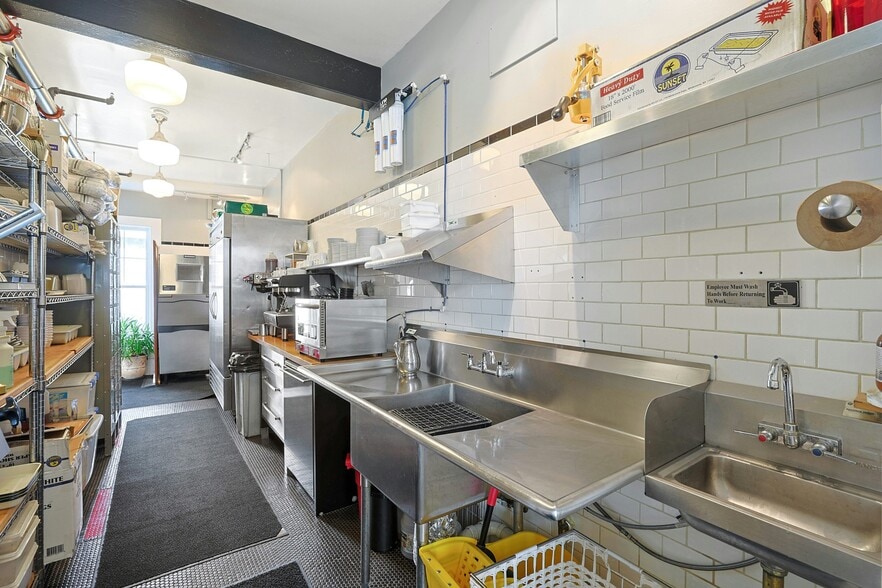 More Photos Of 2 Union St, Sparkill Storefront For Sale