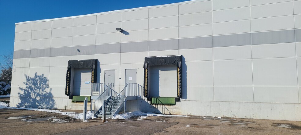 More Photos Of 2400 Pilot Knob Rd, Mendota Heights Light Manufacturing For Lease