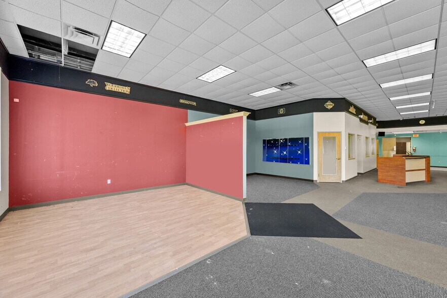 More Photos Of 1699 N Temple Ave, Starke Freestanding For Sale