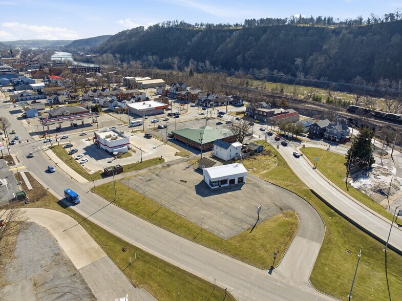 More Photos Of 400 5th Ave, New Brighton Auto Repair For Sale