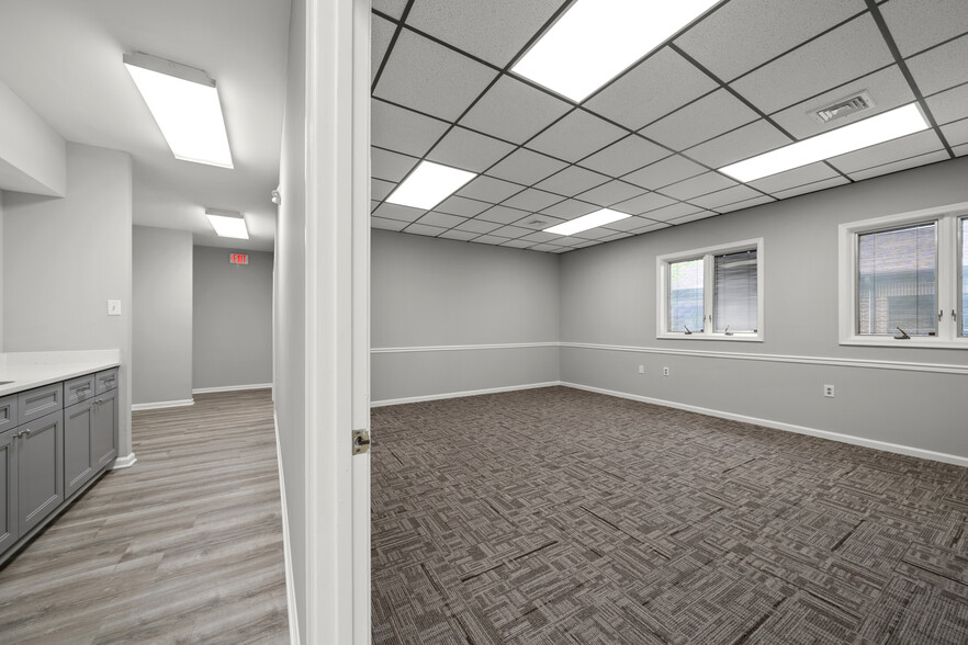 More Photos Of 3825 Leonardtown Rd, Waldorf Office For Lease